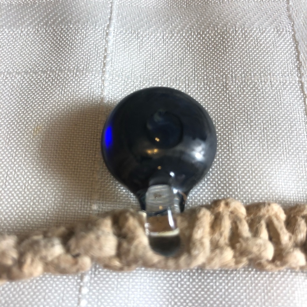 Hemp Necklace with Blue Swirl Like a Seven Leaf Clover Light and Dark Blue - Picture 3 of 6